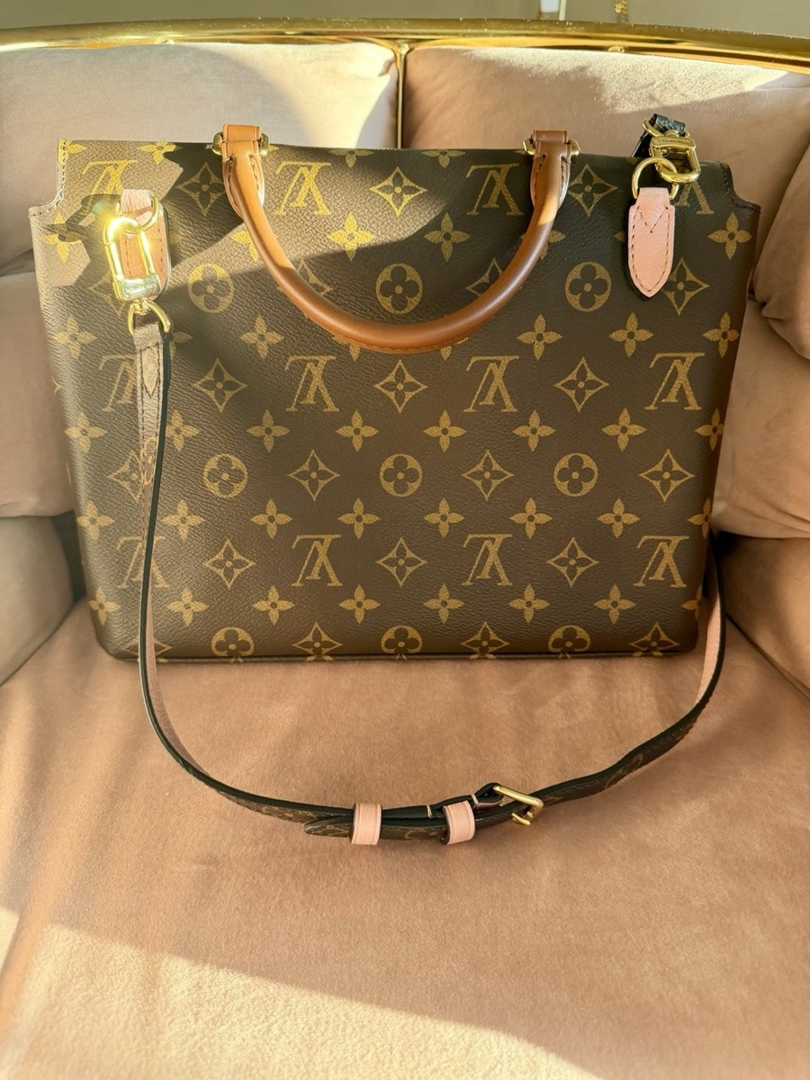 Louis Vuitton Monogram Venus Lockme Pink Leather Flap Bag
