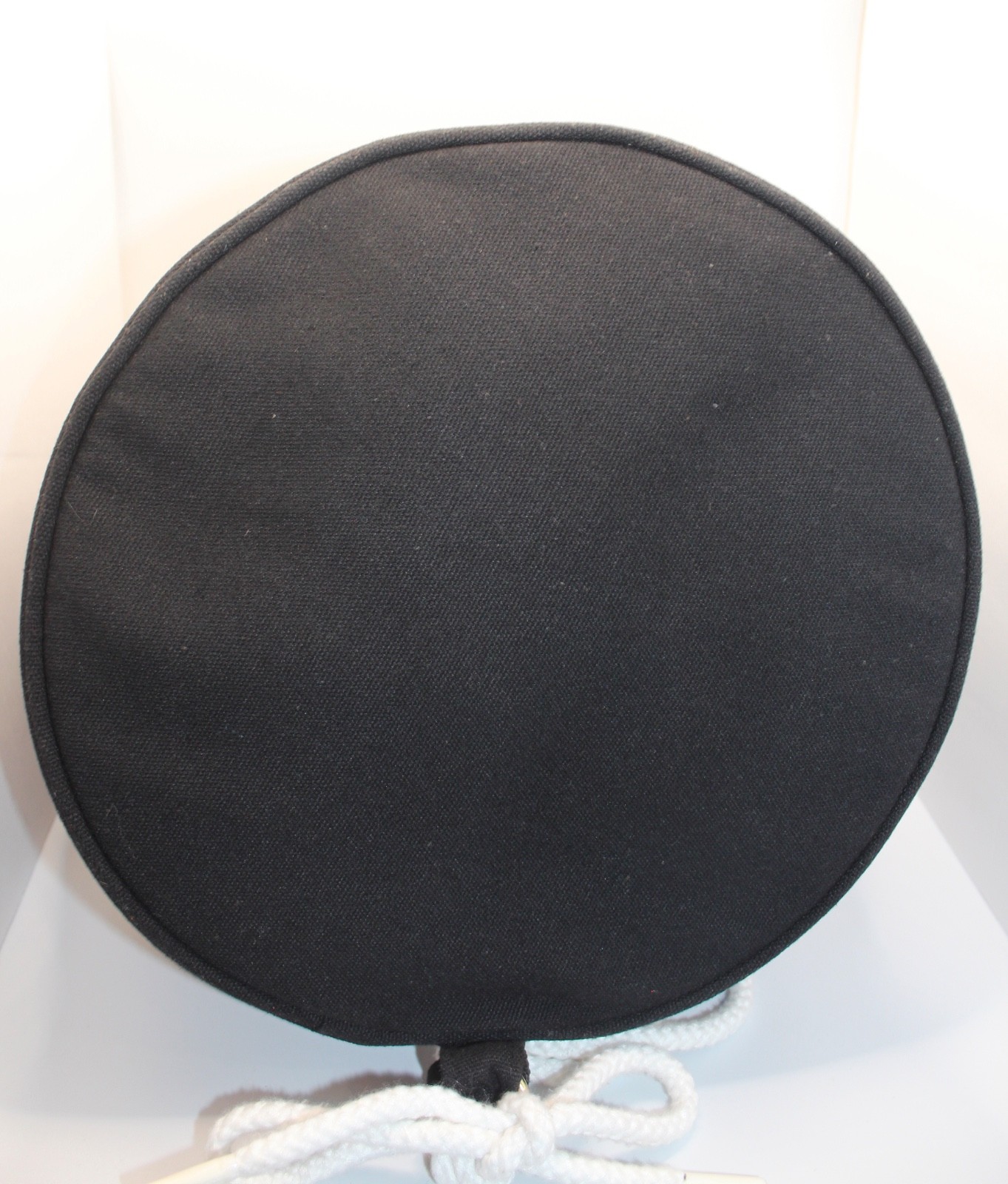 👛CHIC CHANEL BUCKET DRAWSTRING BACKPACK!👛 - image 3