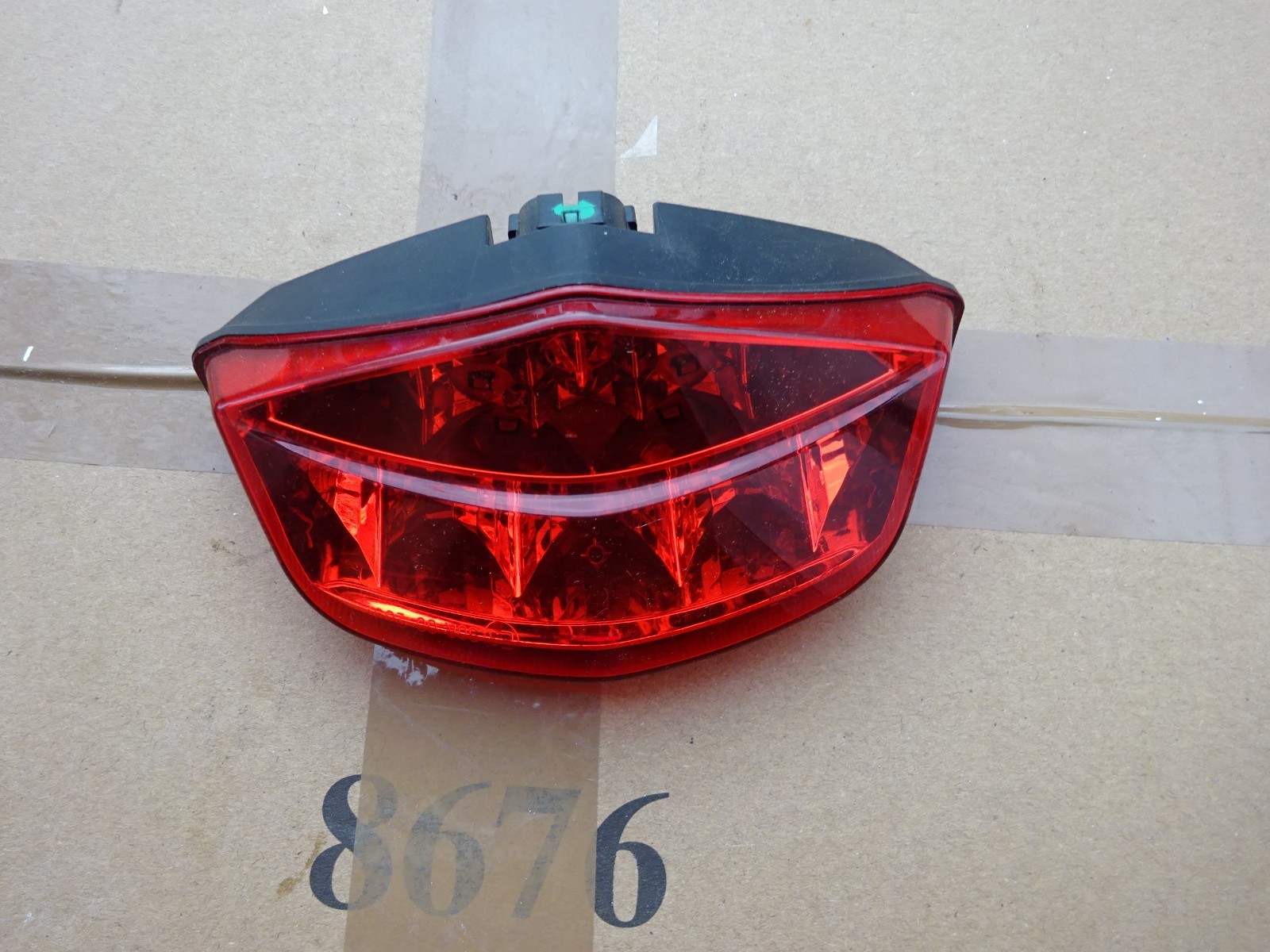 Feu arriere Ducati Monster 696 d'origine moto de piece reference 52510342A