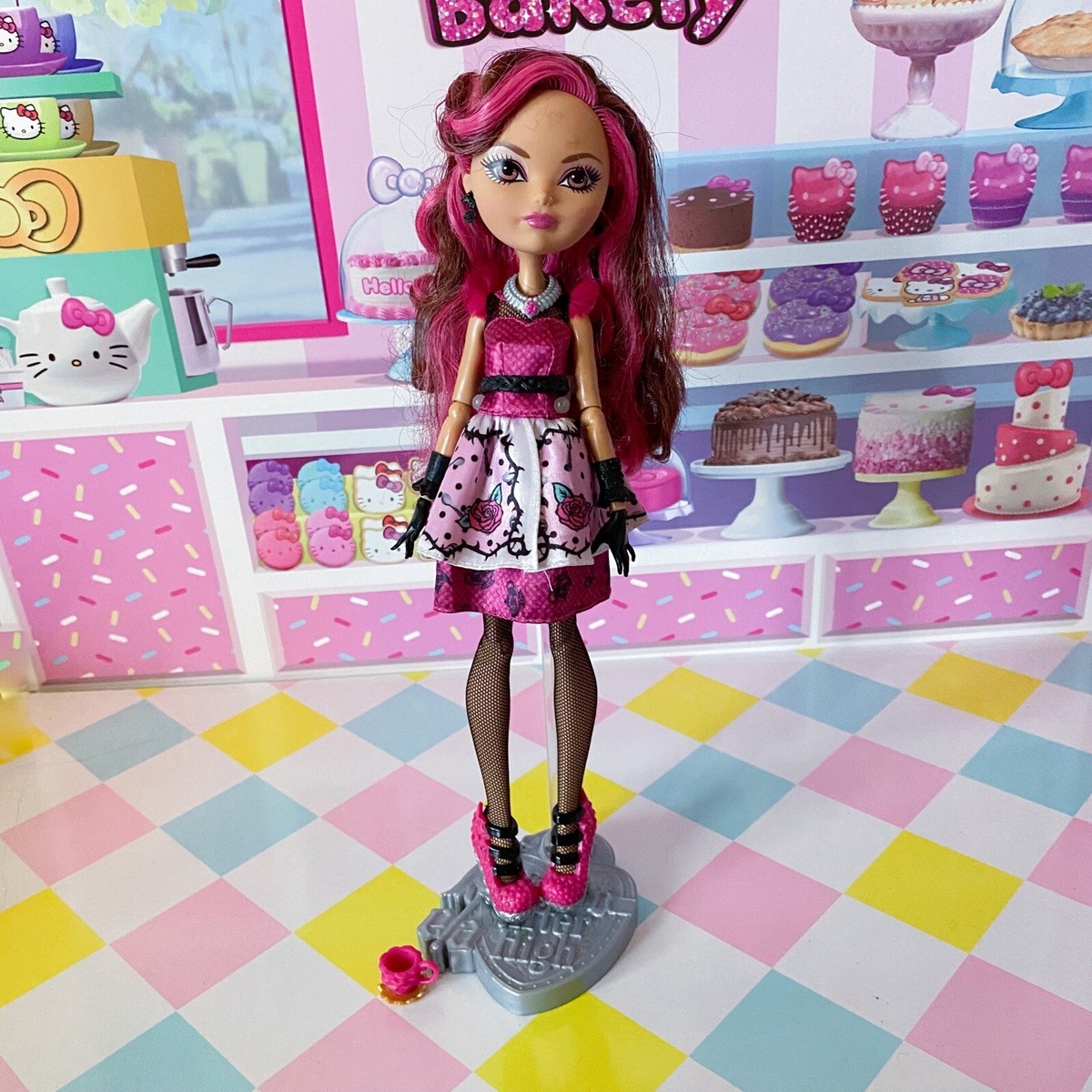 Mattel Ever After High Hat-Tastic Briar Beauty Doll Tea Party