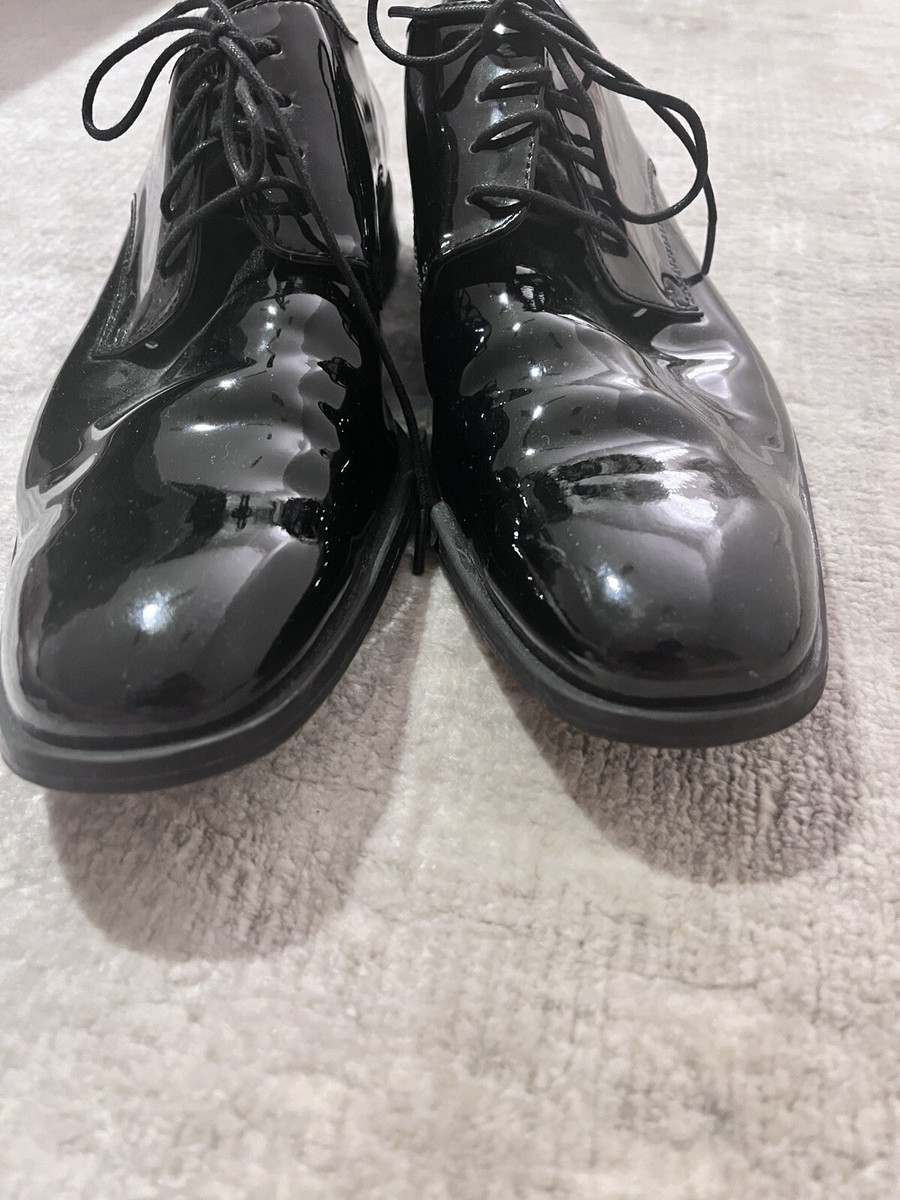 Saks Fifth Avenue Men display picture 2