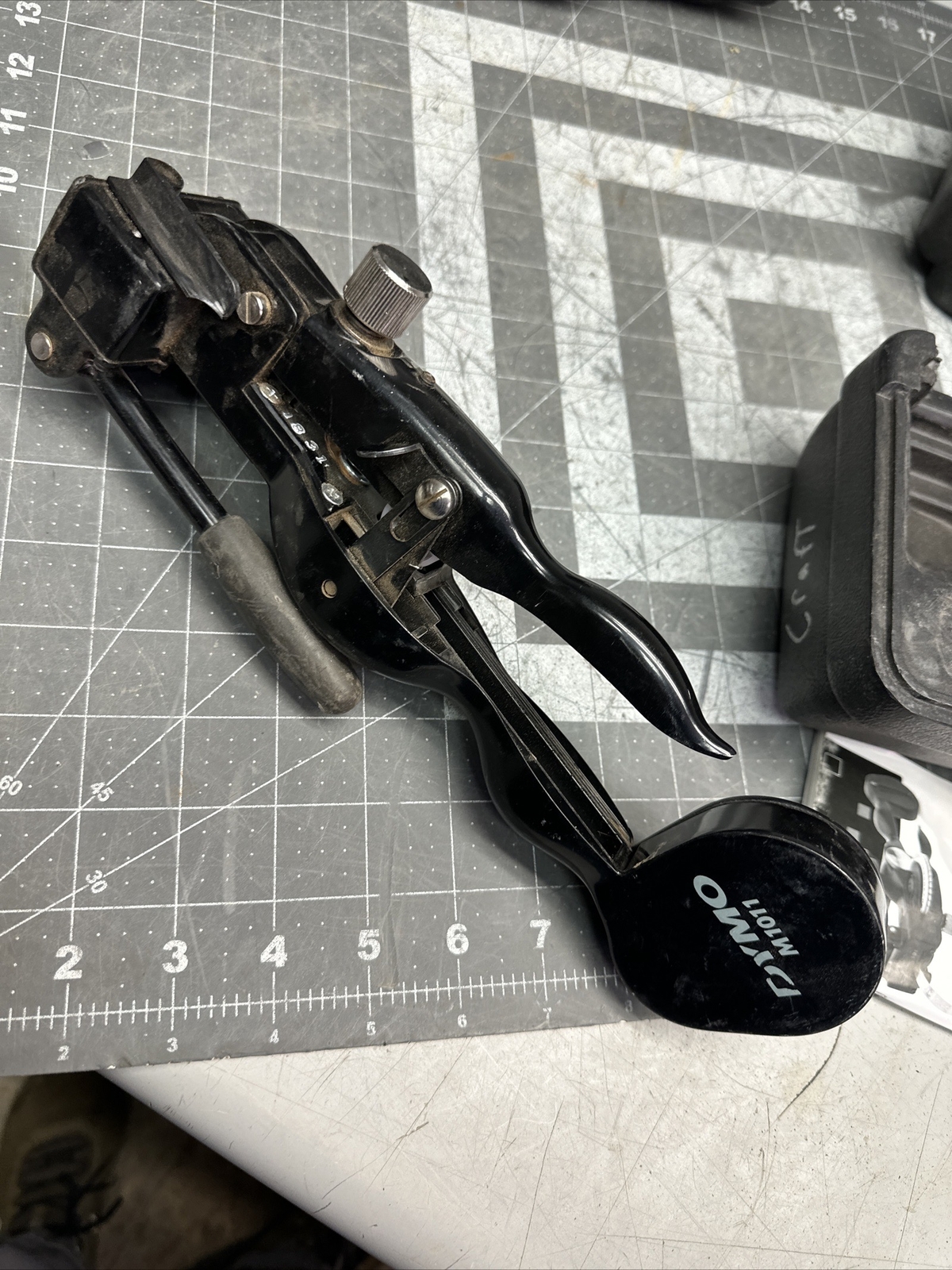 DYMO Rhino M1011 Metal Embossing Tool3 Rolls Banding Kit (dx1 eBay