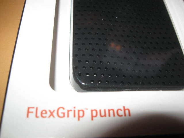 Celular GRIFFIN FlexGrip Punch PRETO silicone CAIXA IPhone 4S 16GB 32GB 64GB - Imagem 4 de 4