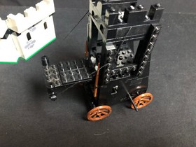 Lego 6061 Siege Tower Castle &rarr; Crusader's Lion Knights Knights Knights from 1984