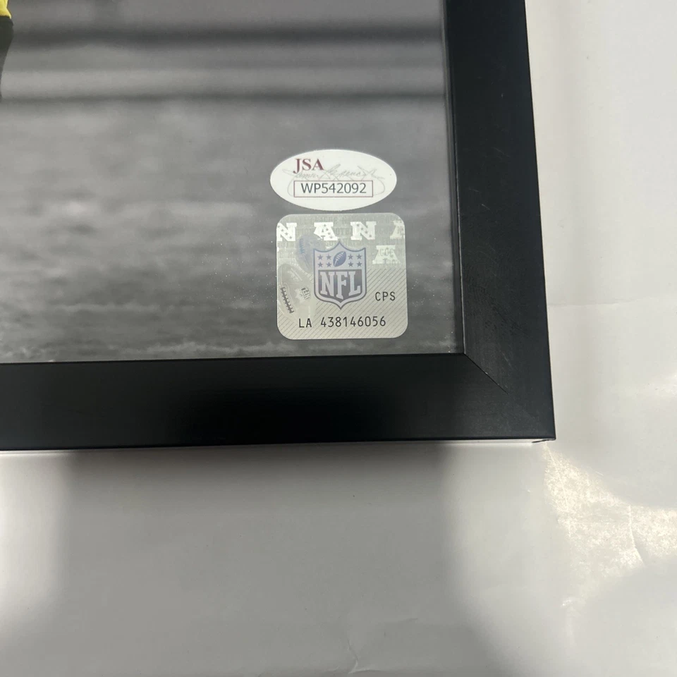 Antonio Brown Signed Picture 8x10- Pittsburgh Steelers- Authenticated - Image 3 of 4