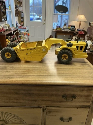 Vintage Tonia Mighty Scraper Pressed Steel Truck