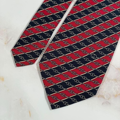 Cravate achats GUCCI rayée motif partout imbriquée soie GG