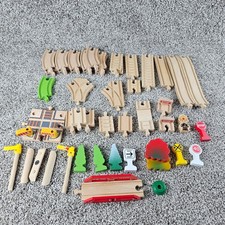 Thomas The Tank Engine  Friends Wooden Track Lot of 50 Parts Pieces Accessories