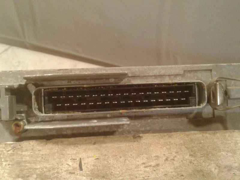 Chassis ECM ABS Left Hand Dash Fits 89-92 VOLVO 740 650295 - Image 2 of 3