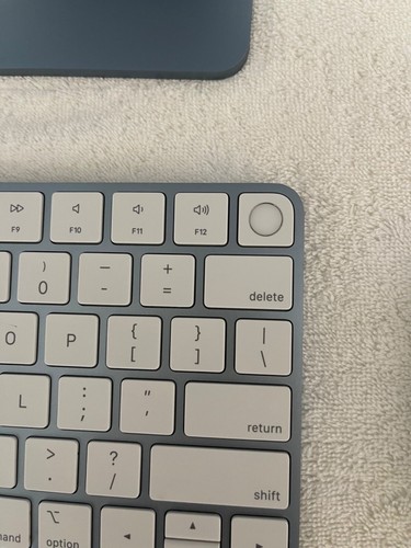 KONVOLUT! Apple Magic Keyboard mit Touch ID + Magic Mouse für Silikon• Lightning - Bild 3 von 4