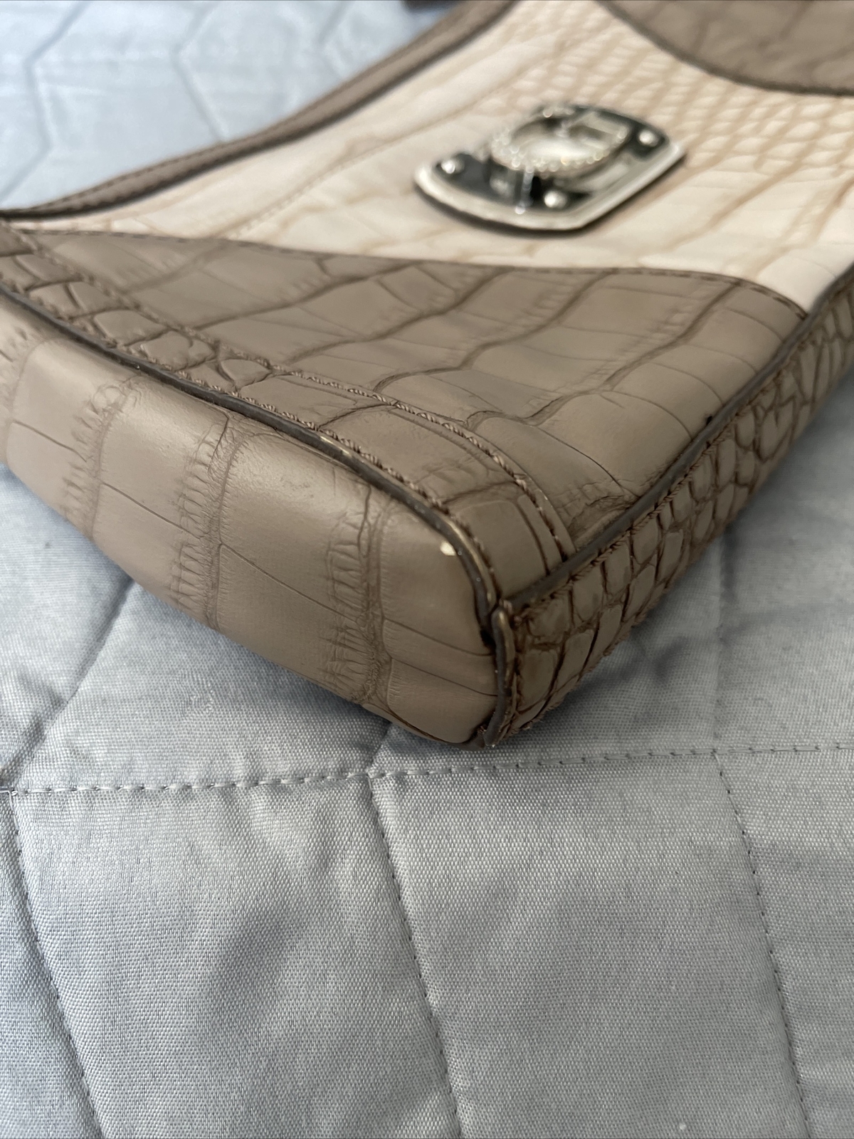 Guess Alligator Crocodile Pattern Adjustable Cros… - image 8