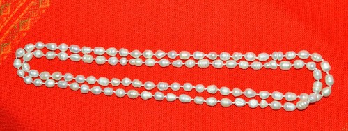 Vintage beads made of natural freshwater pearls in the Baroque style - Picture 2 of 3