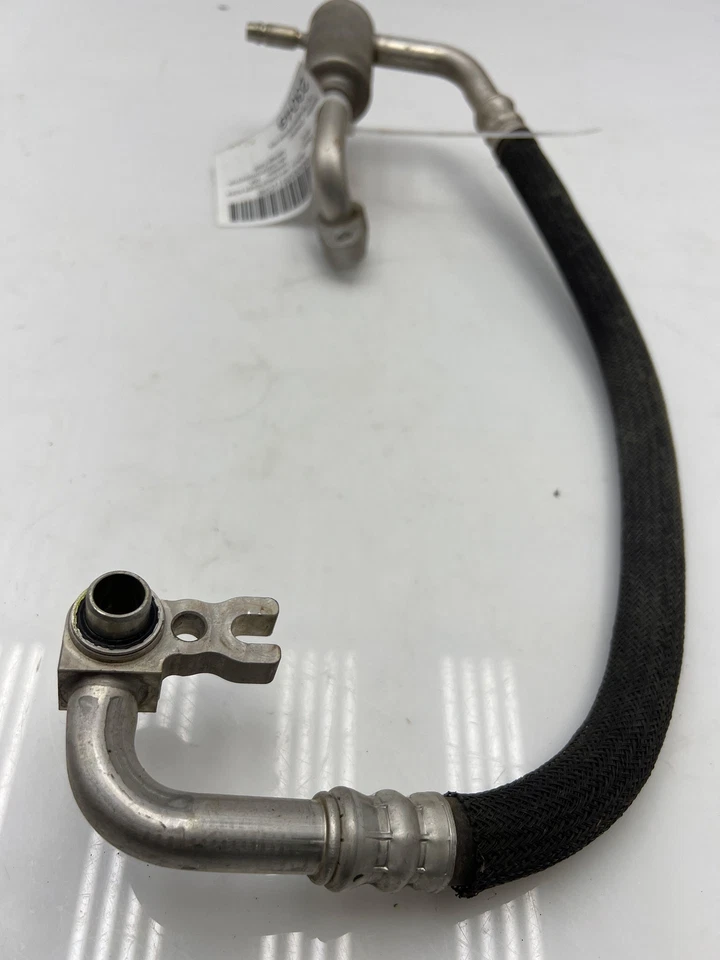 Mangueira de sucção 2013 Dodge Dart 1.4L CA original do fabricante 68081641AC - Imagem 2 de 4