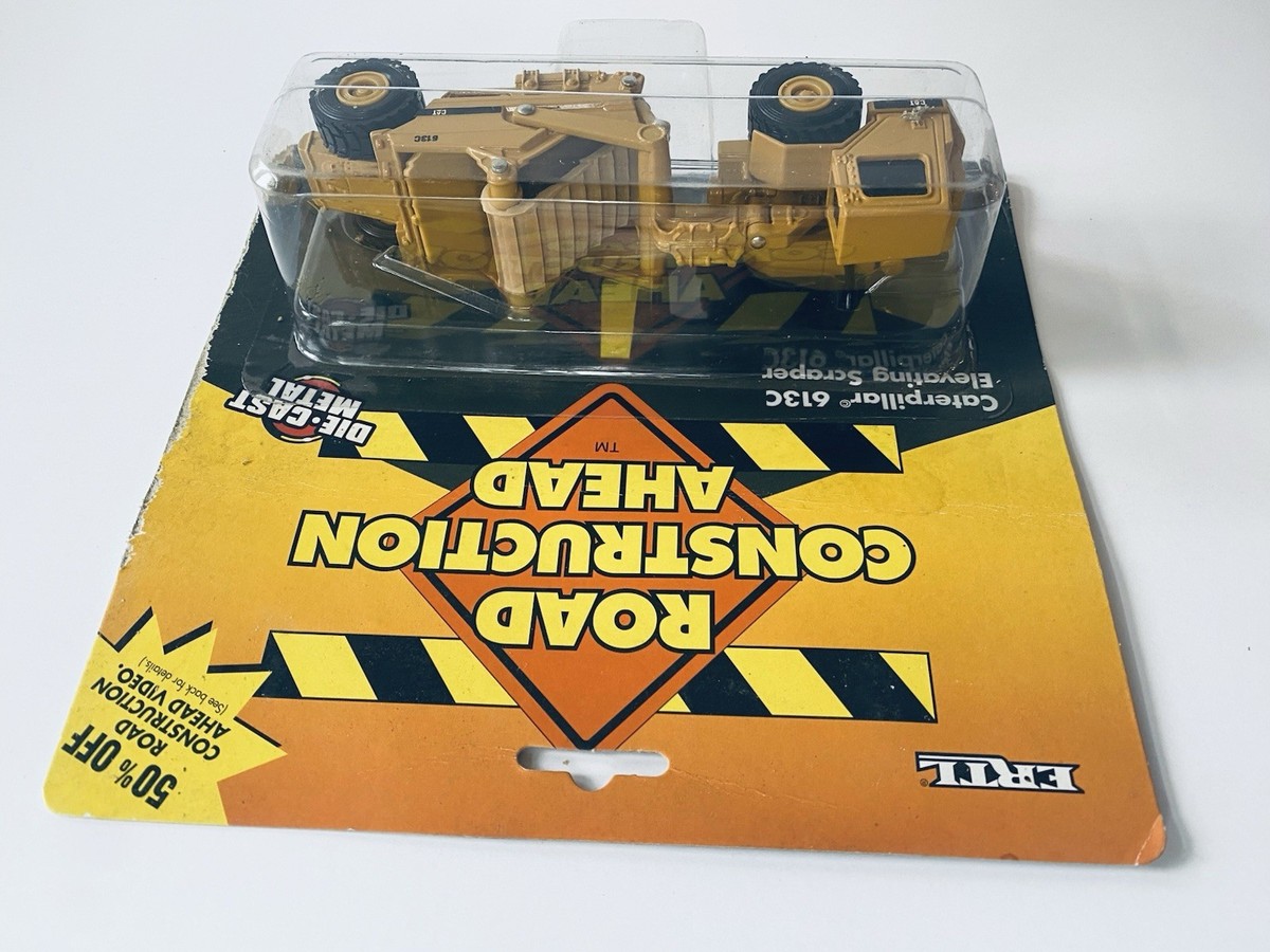 ERTL Road Construction Ahead (LOT OF 5) Caterpillar - NEW IN BOX