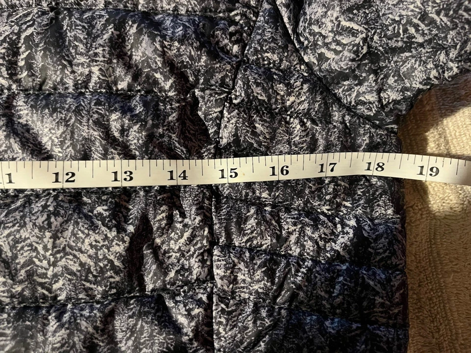 PATAGONIA Forestland Goose Down Grey Puffer Jacket Women’s XS - Image 4 of 4