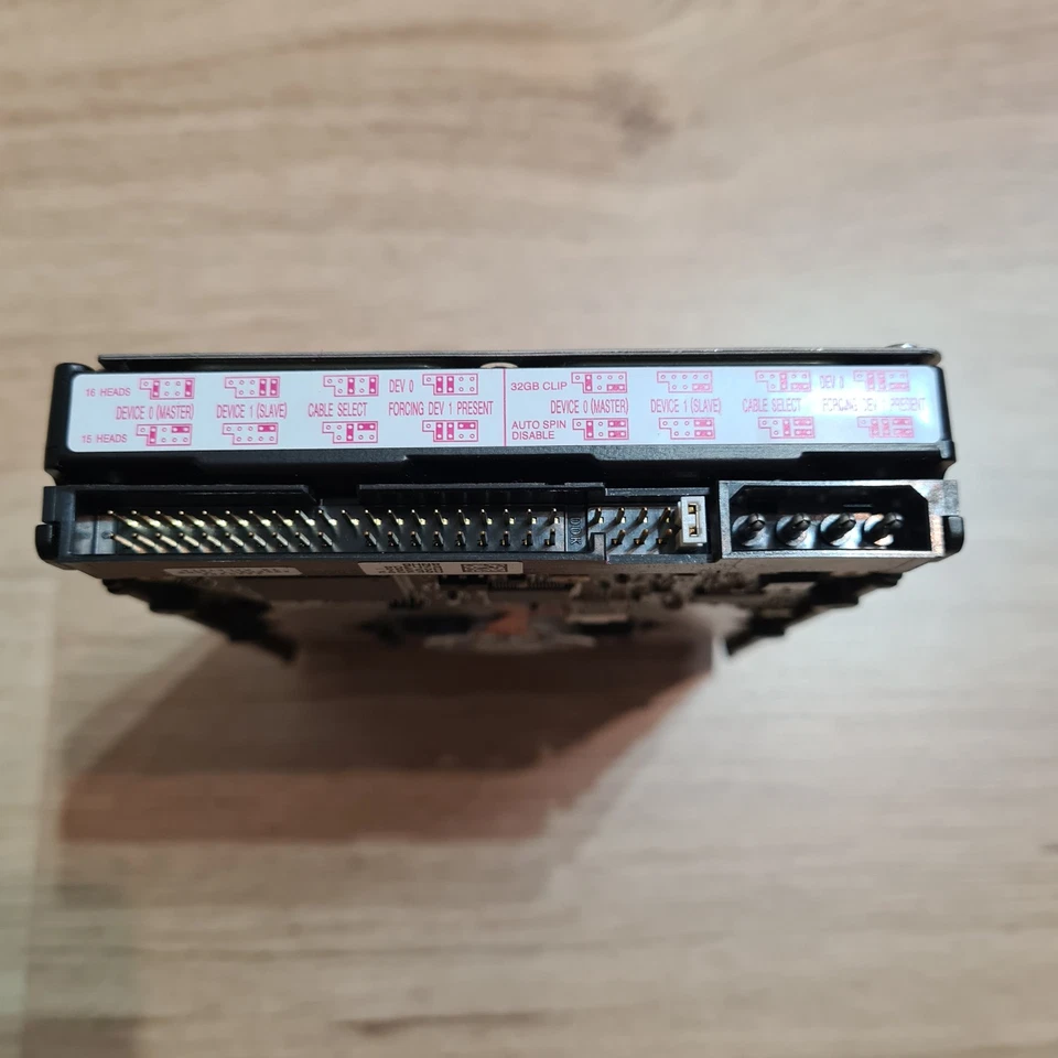 80 GB IDE HITACHI DESKSTAR IC35L090AVV207  3,5"  HDD Festplatte Retro - Bild 3 von 4