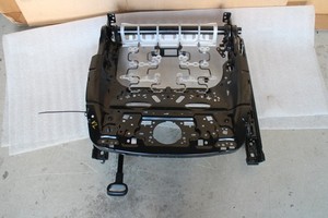 5WA881105D Sitzkonsole vorne links Fahrerseite Original VW Golf VIII 8 Lim.2023