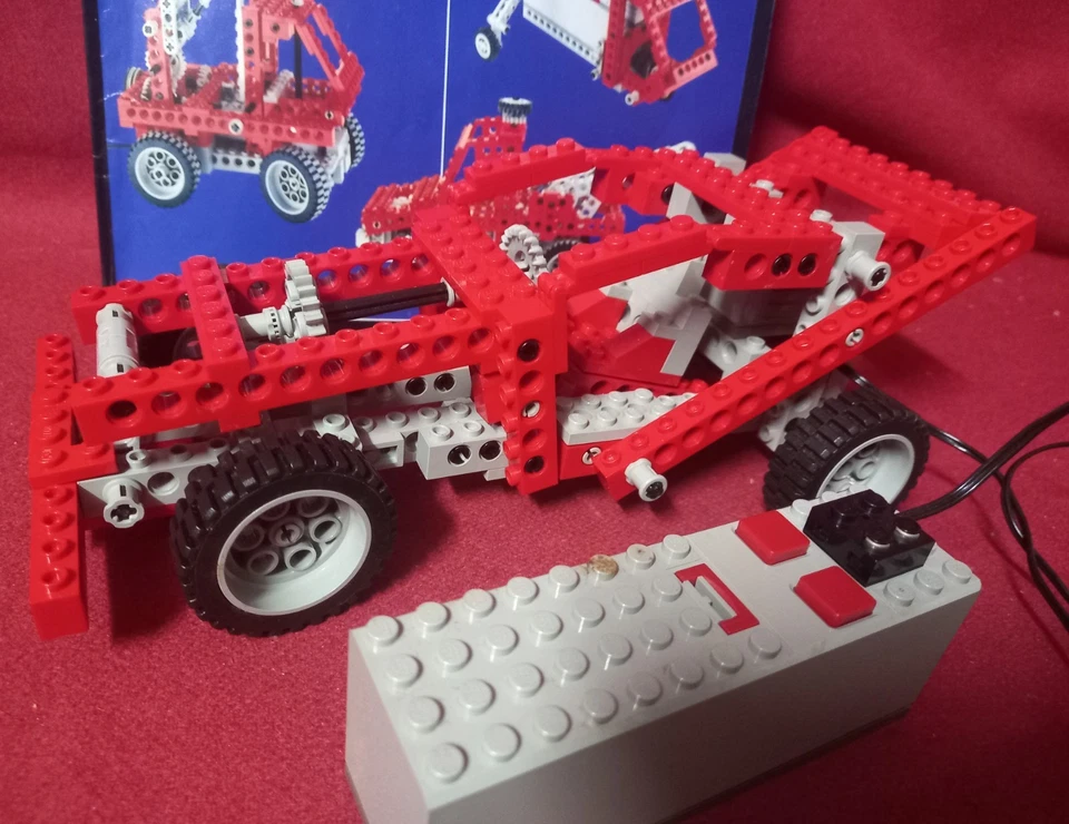 LEGO Technic 8064 Motorized Universal Building Set, foto 4 di 5