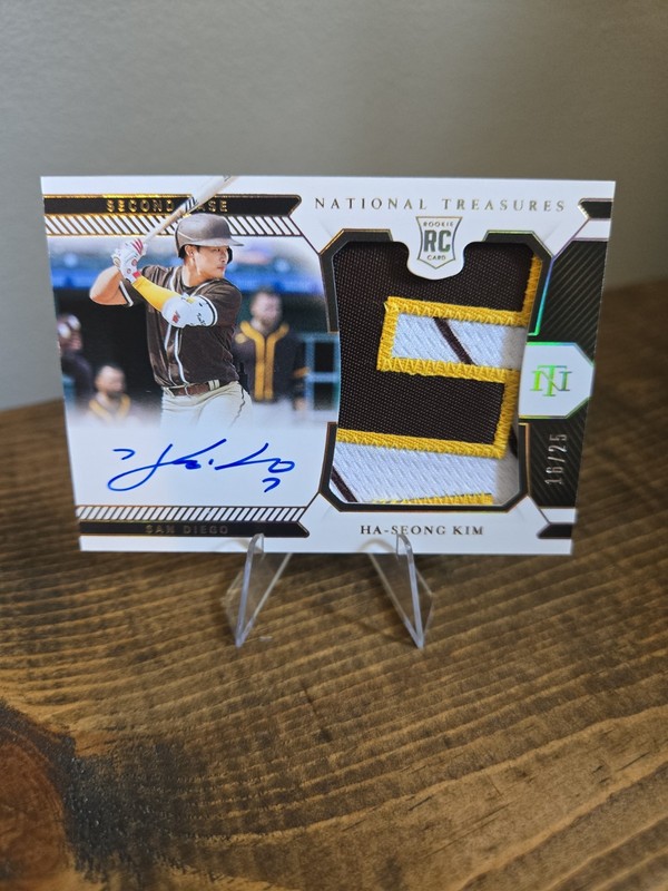 2021 Panini National Treasures RPA Ha-Seong Kim Rookie Auto /25