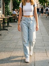 BDG Urban Outfitters Light Blue High-Rise Straight leg  Jeans 25 W