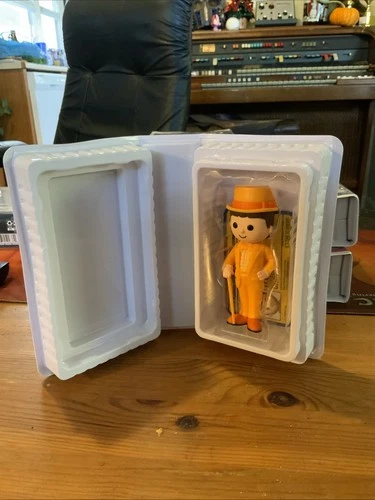 Funko Early Reveal LLOYD CHRISTMAS Dumb and Dumber Blockbuster Rewind 100 Yrs