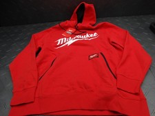 Milwaukee Men's X-Large Red Midweight Long-Sleeve Pullover Hoodie
