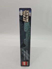 LEGO Star Wars: R2-D2 (8009) Brand New Sealed Box Wear