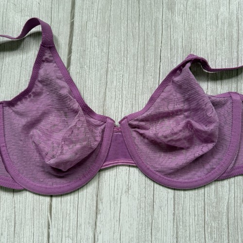 Wacoal Halo Lace Molded Underwire Bra 851205