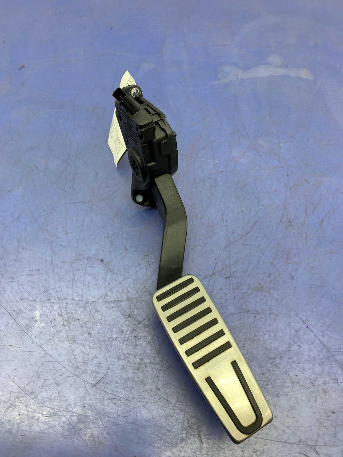2020 MASERATI LEVANTE M161 OEM GAS ACCELERATOR PEDAL *SOME WEAR* 04861714AF