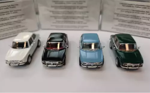 1/87 Plastic car model Saab 99 1980 gift collection 4 color - Picture 1 of 13