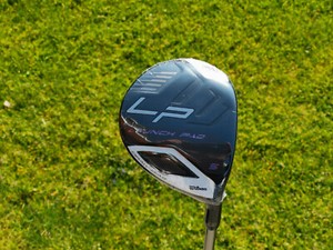 Wilson Women's D9 Hybrid Schläger für Rechtshändige - Schwarz (WGW470210)