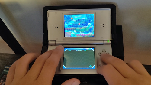 Action Replay DS Nintendo DS Autentico - TESTATO E PRECARICATO CON TRUCCHI POKEMON - Video 1 di 1