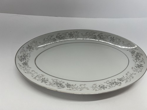 Karussell Porzellan von Camelot Sauciere oval nur Teller mit Untertasse #1315
