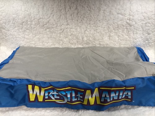 WWE-Classic Superstars Official Scale Wrestlemania Fabric Ring Skirt-Jakks-2005