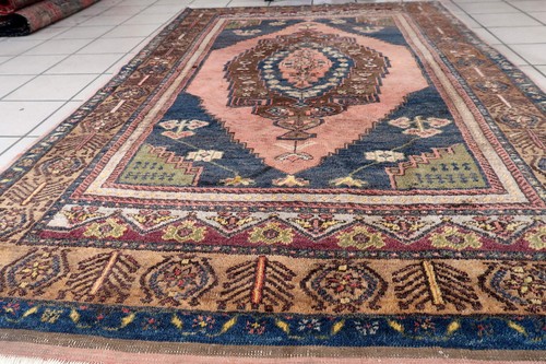 Alfombra turca anatolia vintage hecha a mano 3,7' x 5,6' (113 cm x 173 cm), años 70 - 1C10 - Imagen 11 de 11