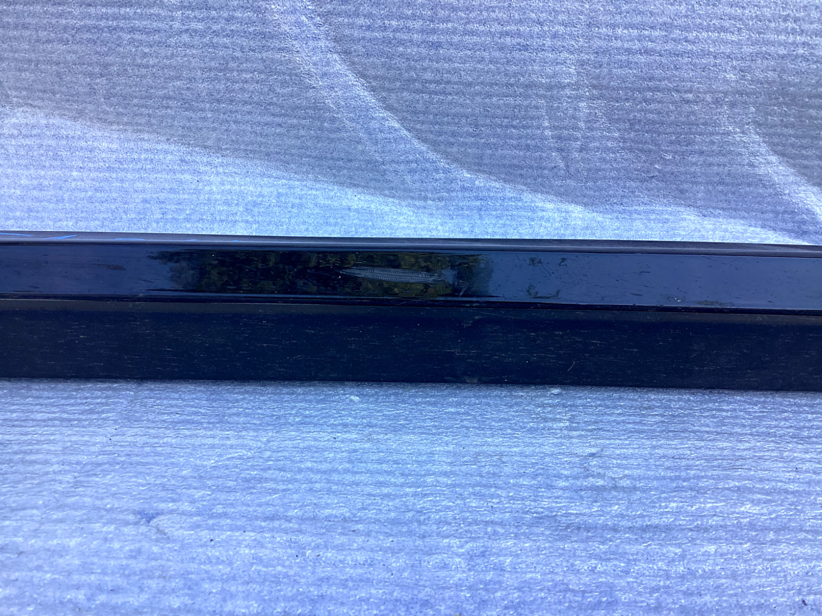 2019-2022 Lamborghini Urus front left door molding OEM