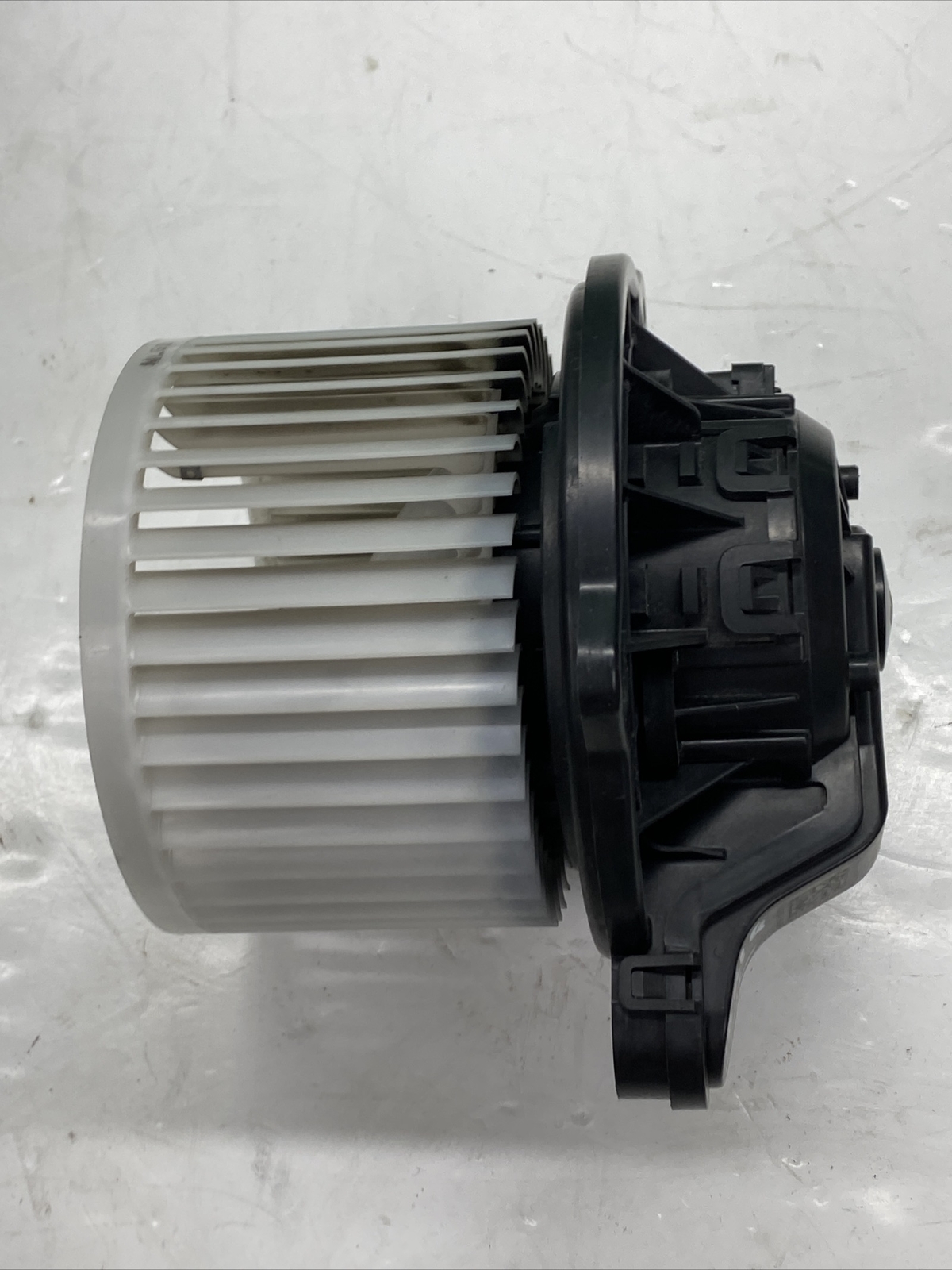 14-19 Kia Soul AC Air Conditioning Blower Motor Fan F00S3B2514 