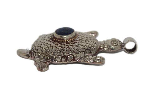 Lapis pendant Turtle Pendant Animal Pendant Tibetan Pendant Nepalese Pendant - Picture 2 of 3