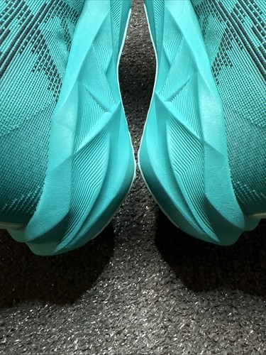 Asics Novablast 5 Damengröße 8 "Wave Teal/Black" Laufschuhe 1012B765 - Bild 4 von 18