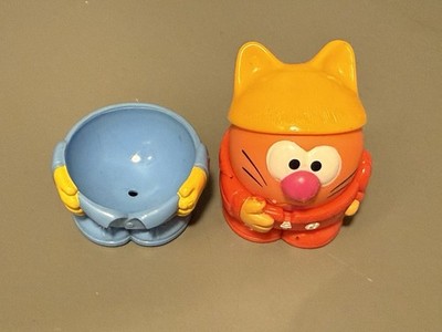 Vintage Parker Bros 1985 Nerfuls SCRATCH Ball & Hat, And Two Bases   As Is  