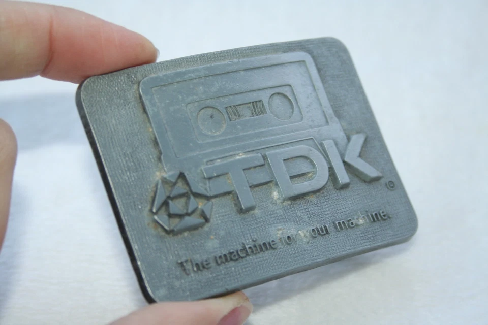 DE COLECCIÓN TDK CASSETTE HEBILLA DE CINTURÓN RAD HIP HOP DJ BOOMBOX BREAK DANCE VIEJA ESCUELA Foto 2 de 4