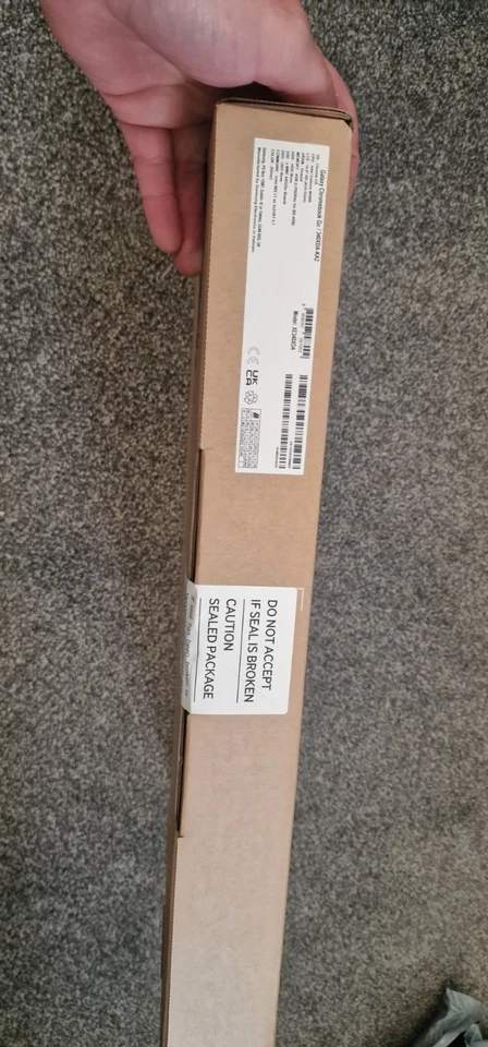 NEW  Samsung Galaxy Chromebook Go 14" Silver 340XDA-KA2 64GB SSD 4GB RAM - Image 3 of 4