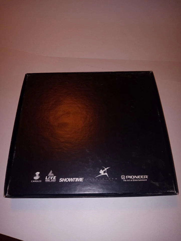 TERMINATOR 2 JUDGMENT DAY 1993 SPECIAL EDITION VHS BOX SET - Image 2 of 3