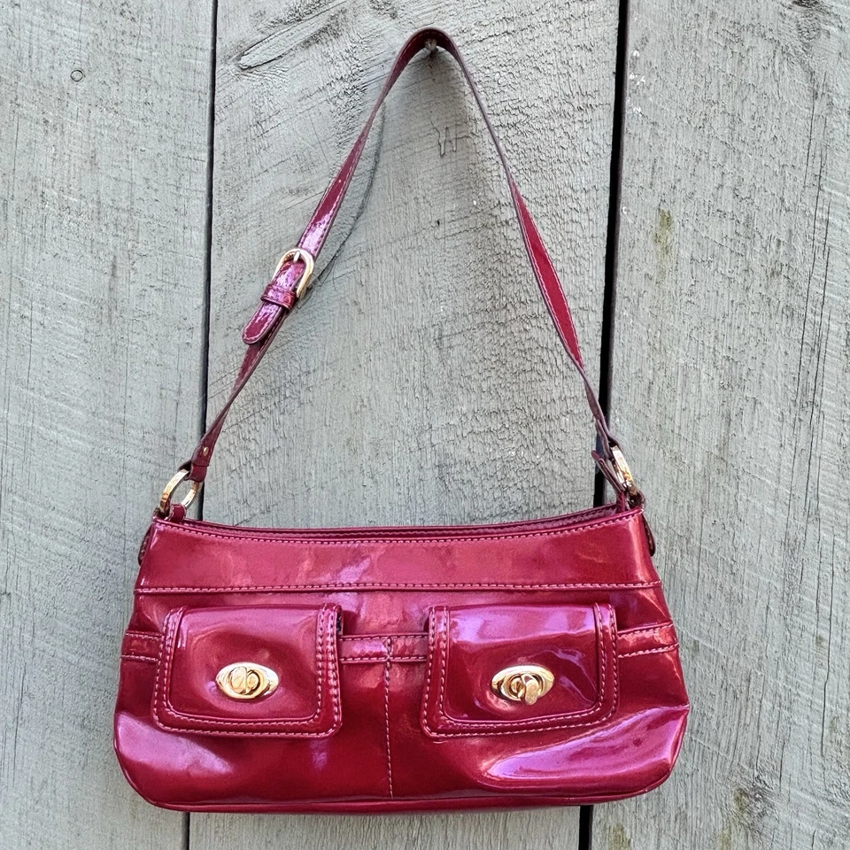 Maxx New York Red Patent PVC Shoulder Bag Zip Top Gold Leopard Print Lining - Image 2 of 4