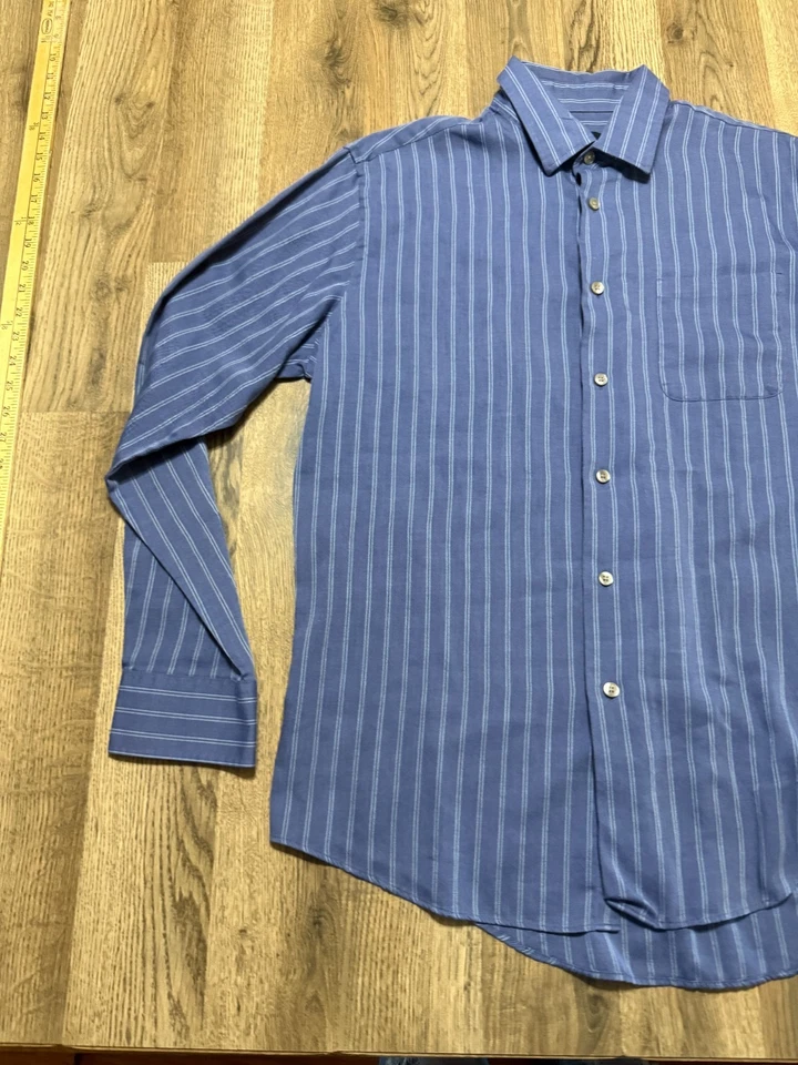 Camisa Van Heusen, Para Hombre Mediana, 15-.15.5 Azul Blanco Rayas Manga Larga Abotonada Foto 3 de 4