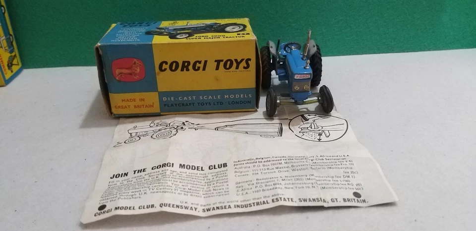 Corgi toys (no Dinky, Tekno, Politoys) tractor - Immagine 3 di 4