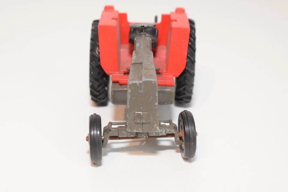 TRACTOR B95 1:32 GRAN Bretaña mf massey ferguson rojo gris buen estado. Foto 3 de 4