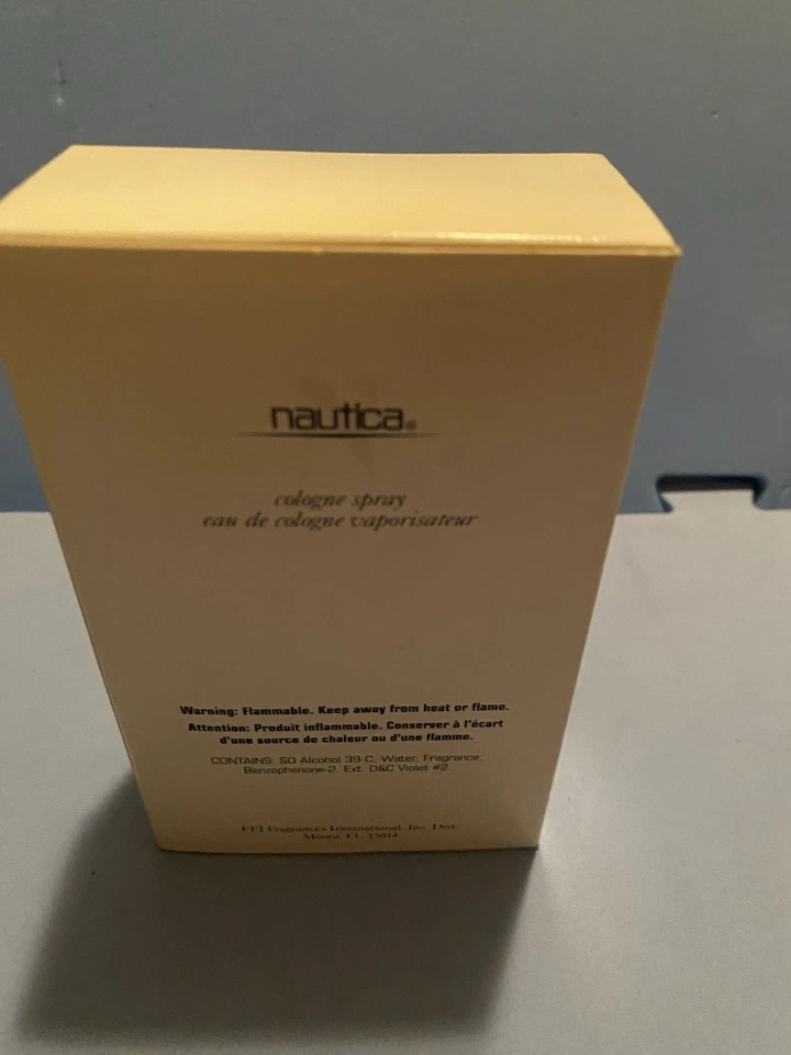 Spray Nautica Colonia 1,7 fl oz EDC *Versión Original* Raro* Foto 3 de 3