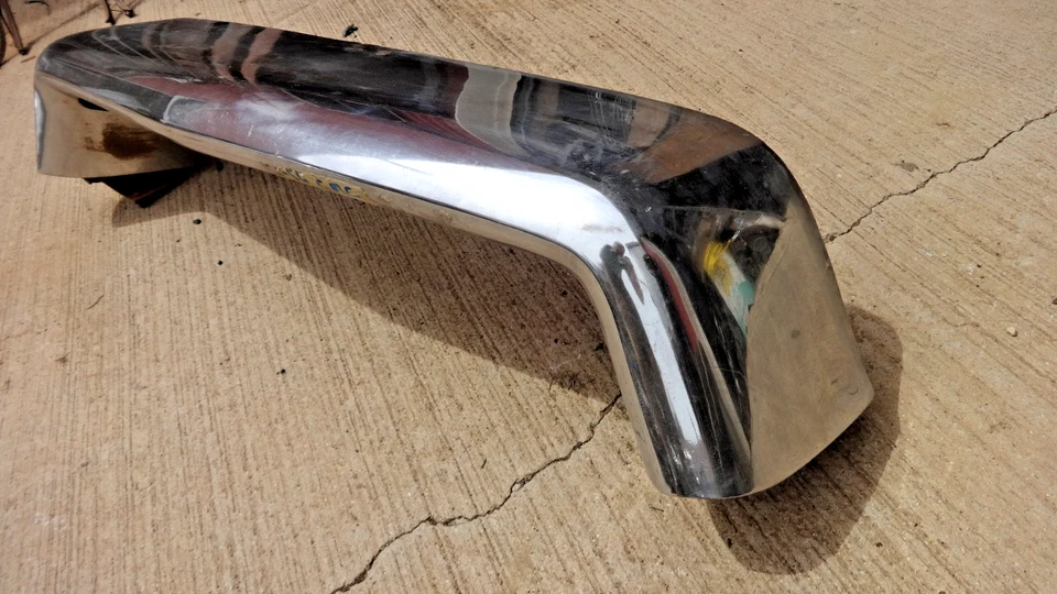 Camión GMC 1955 1956 parachoques delantero bigote original GM 1/2 tonelada 100 150 250 Foto 4 de 4