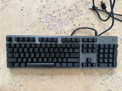 Logitech G513 Carbon IGX Brown RGB Mechanical Gaming Keyboard Black Clean